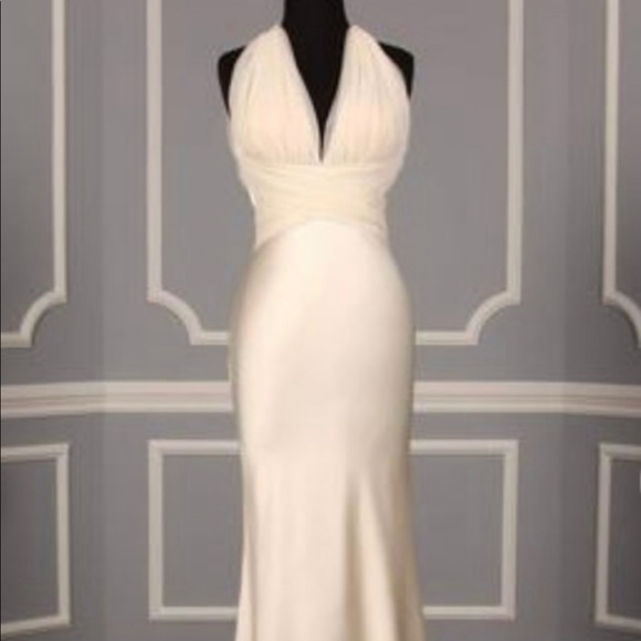 Vera Wang Silk Wedding Gown - size 10 - ivory - 2G144 - Picture 7 of 14